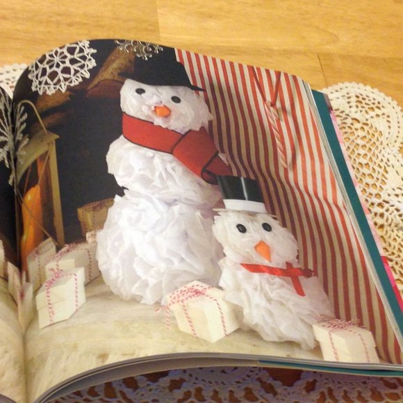 Crafts Book - Paper Pompoms - Picture 7 of 11